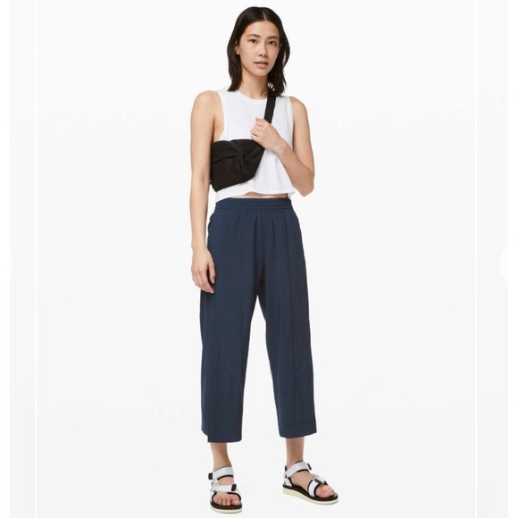 lululemon athletica Pants - Lululemon Wonderer CULOTTE Women's 10 Trousers True Navy $88.00